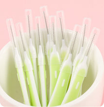 New 10pcs/bag Silicone Handle Disposable Eyebrow Brush Beauty Crevice Brush Multi-Purpose Eyebrow Brush Graft Eyelash Brush